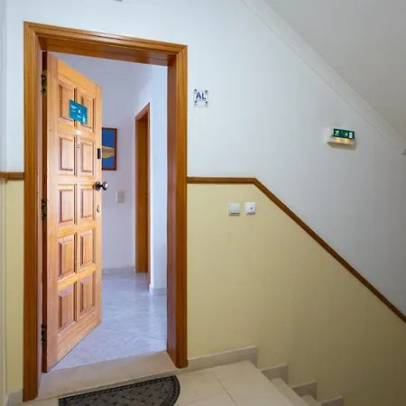 Serene W/ Balcony And Pool By Lovelystay Apartment *